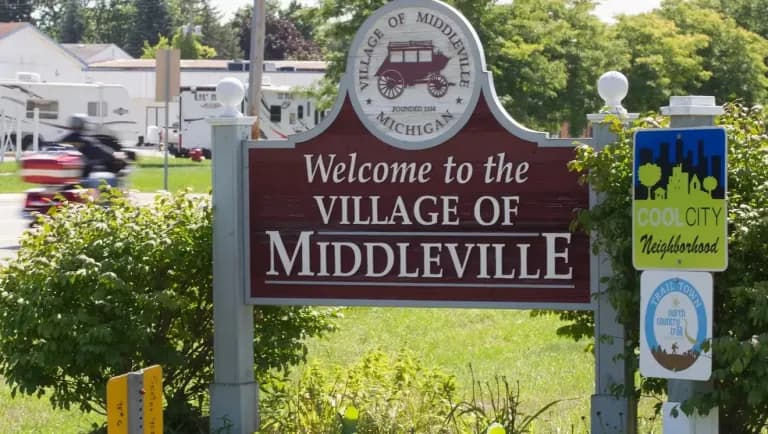 Plumber providing plumbing service in Middleville, MI